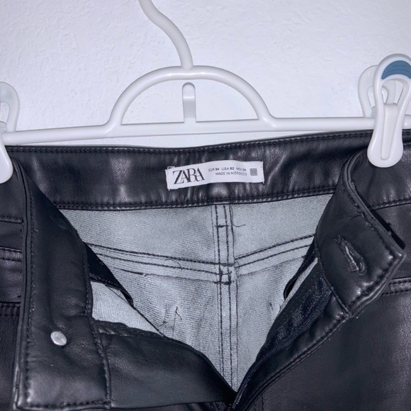 Zara Black Faux Leather Straight Leg Trouser - Picture 6 of 10